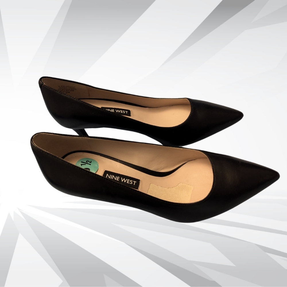 Nine West Arlene Pointed Toe Pumps - Size 5.5M